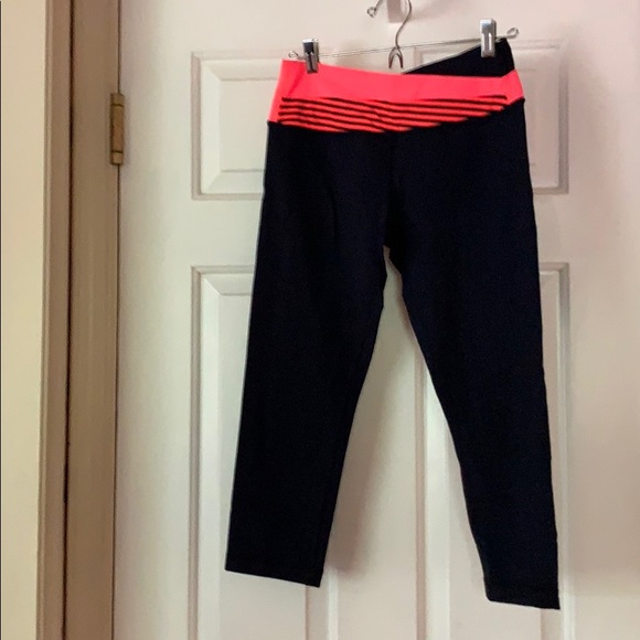Lululemon leggings - Picture 1 of 3